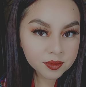 Meet your Posher, Liliana